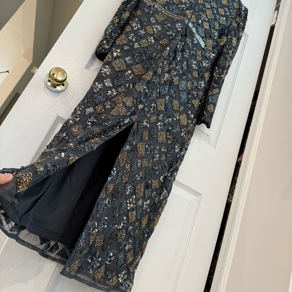 Mac Duggal Platinium Evening Gown - Picture 10 of 14